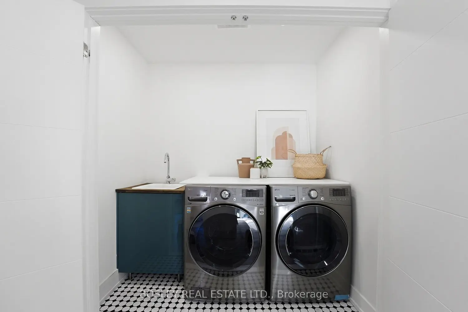 Additional image 12 of 23 White Birch Road