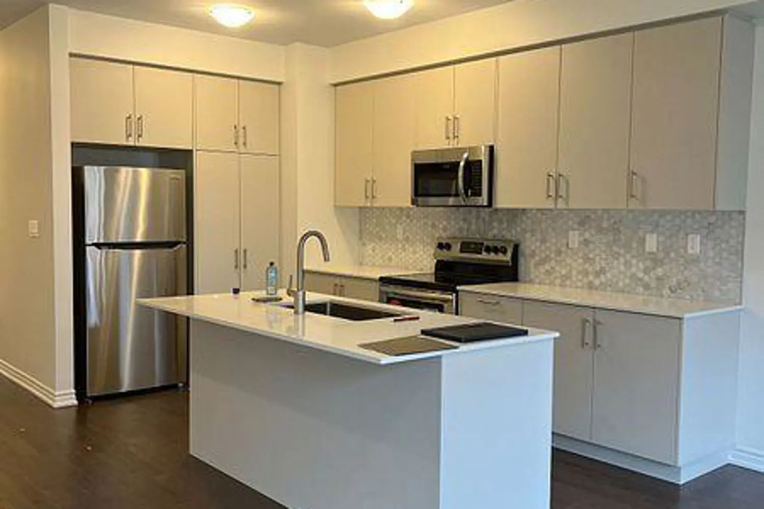 Additional image 4 of 1435 Watercress Way