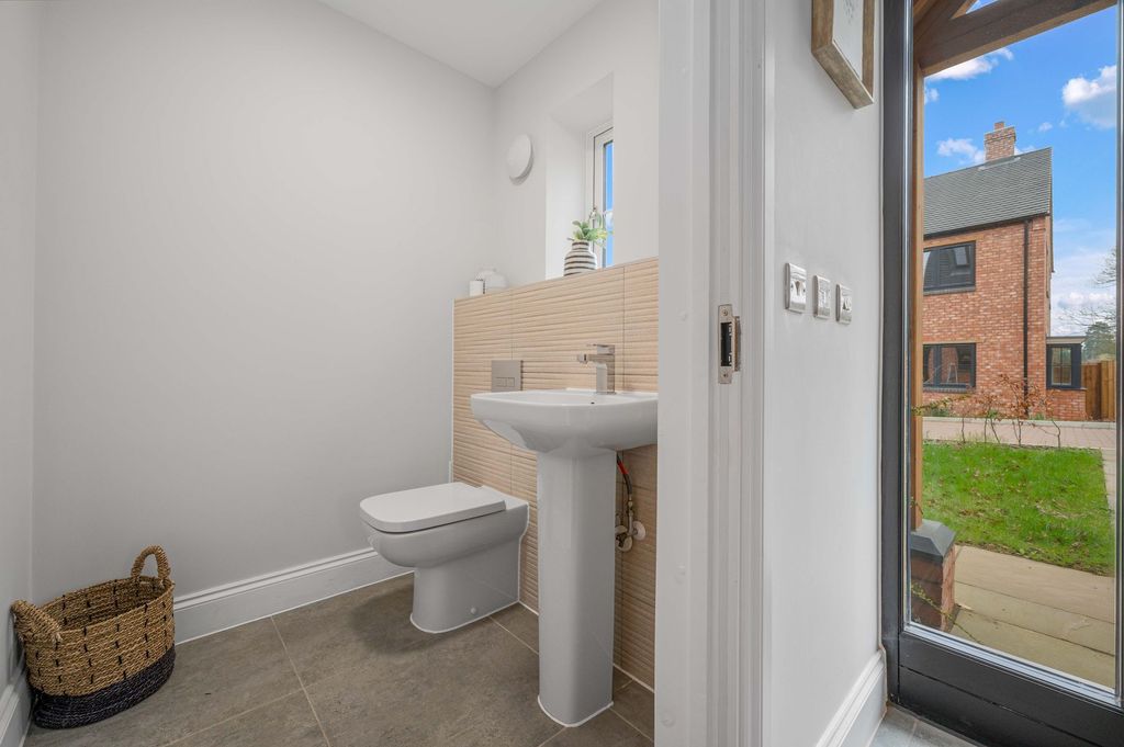Additional image 25 of 5 bed detached house for saleSpa Farm Court, Bishopton CV37