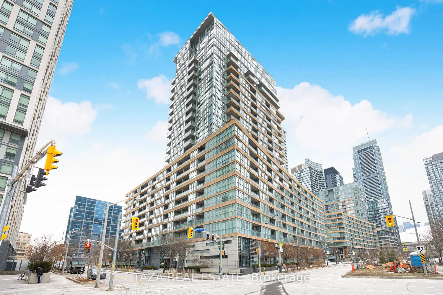 151 Dan Leckie Way 502
