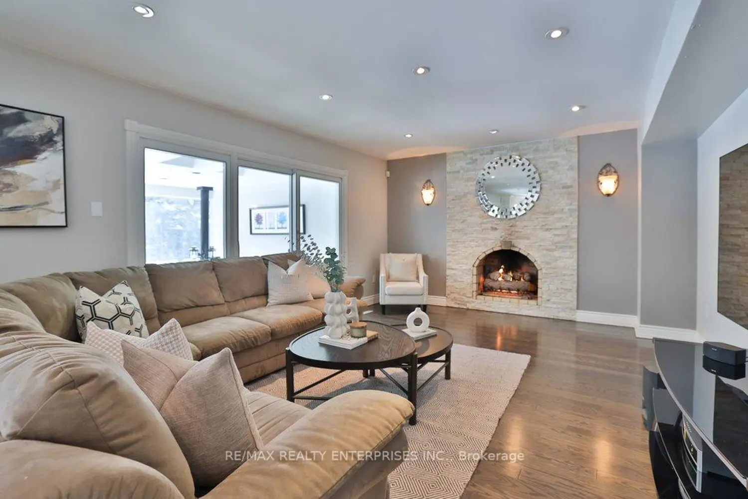 Additional image 11 of 208 Mineola Road