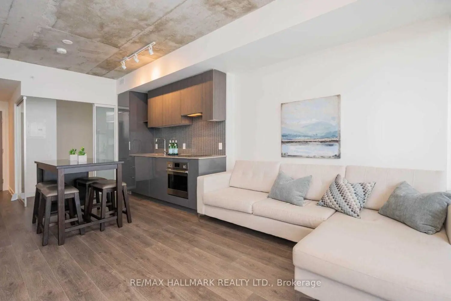 Additional image 6 of 161 Roehampton Avenue 1107