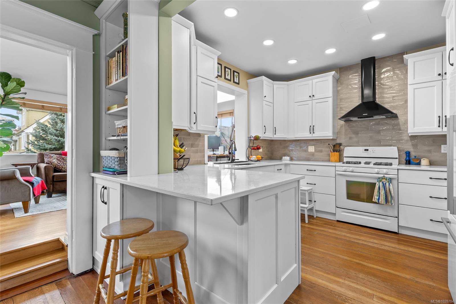 Additional image 4 of 350 Berwick Street, Victoria, BC, V8V 1C7