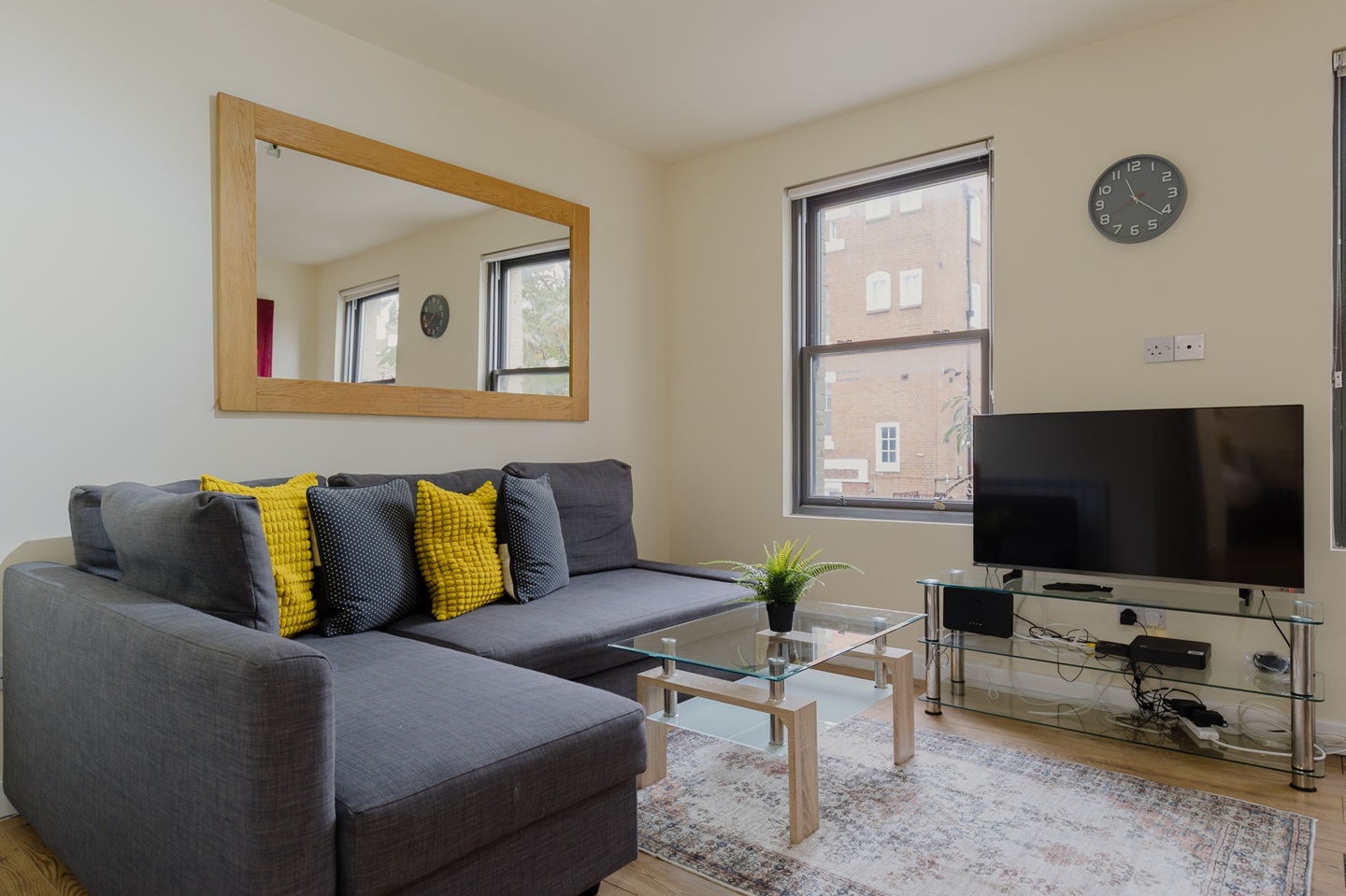 Additional image 10 of 1 Bed Flat, Globe Road, E2, N1 7GU
