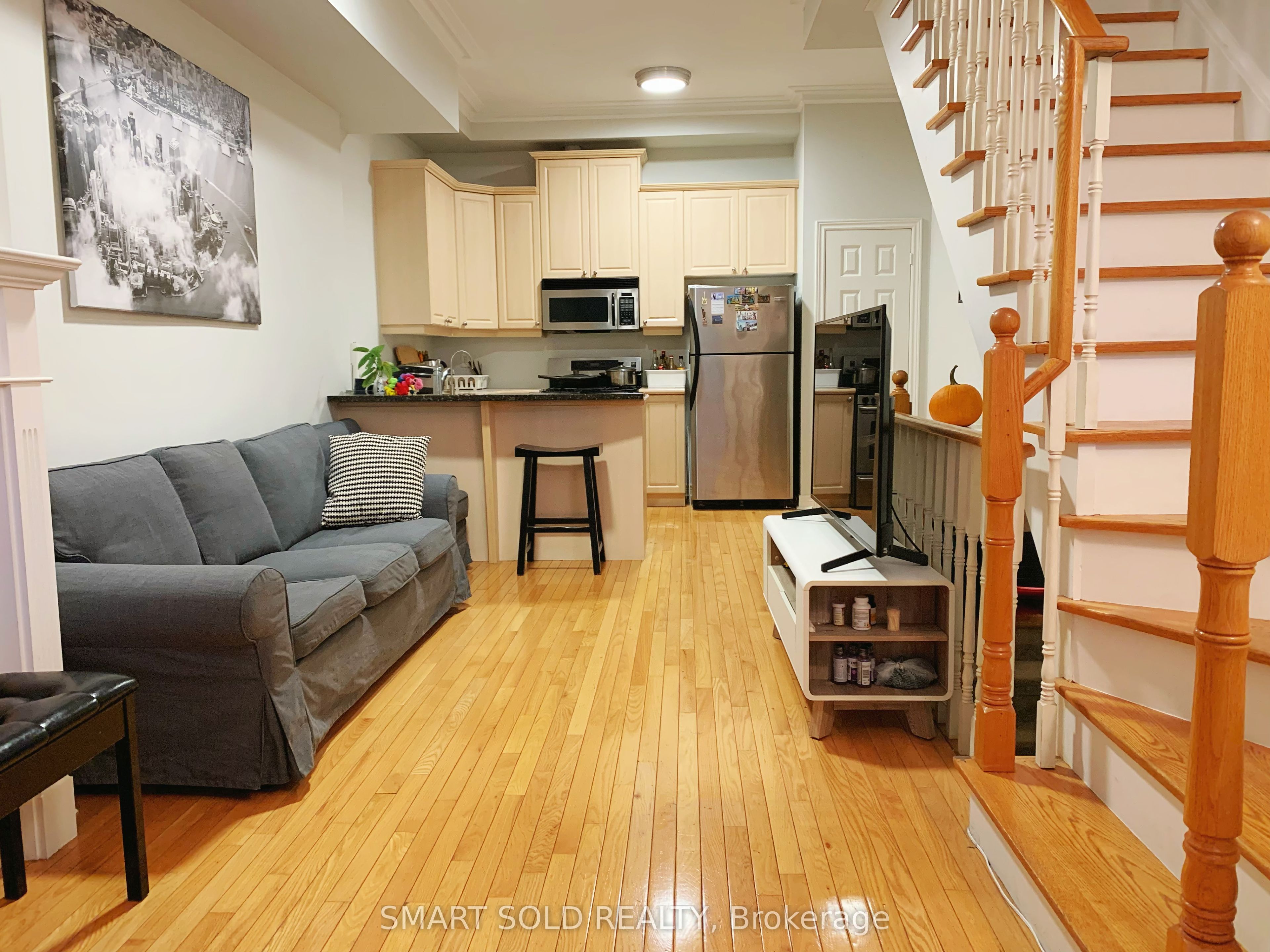 Additional image 4 of 605 Adelaide Street W, Toronto, ON, M6J 1A8