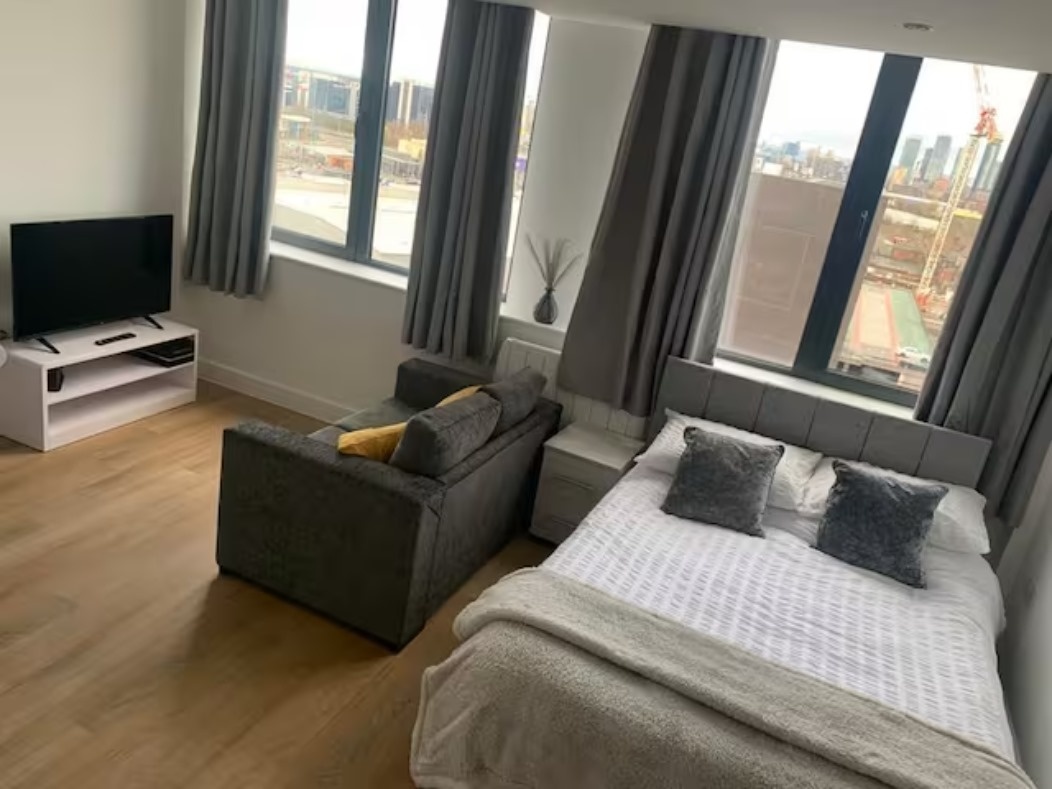 Studio Flat, Alexander House, M16, N1 7GU