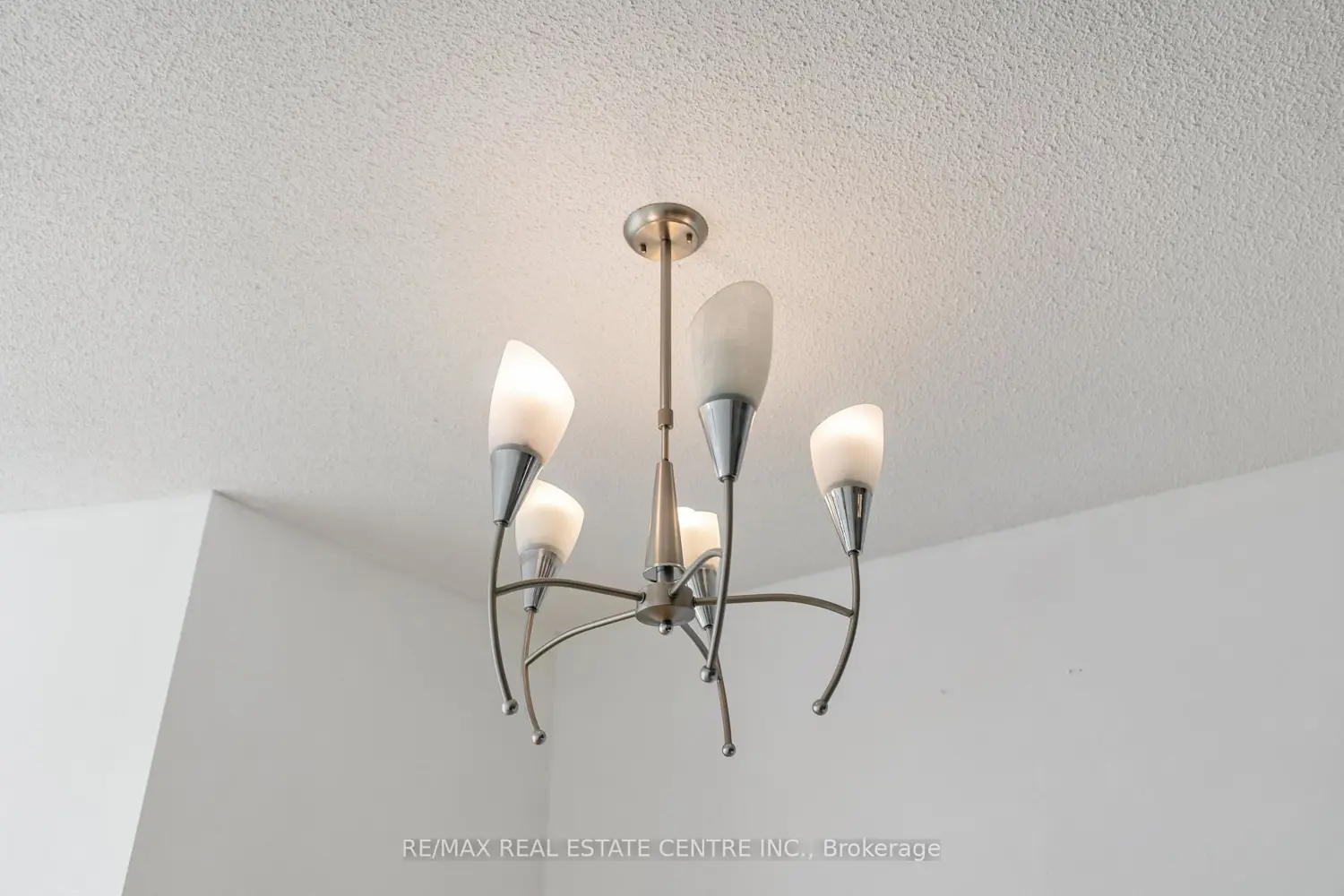 Additional image 6 of 30 Harrison Garden Boulevard 1605