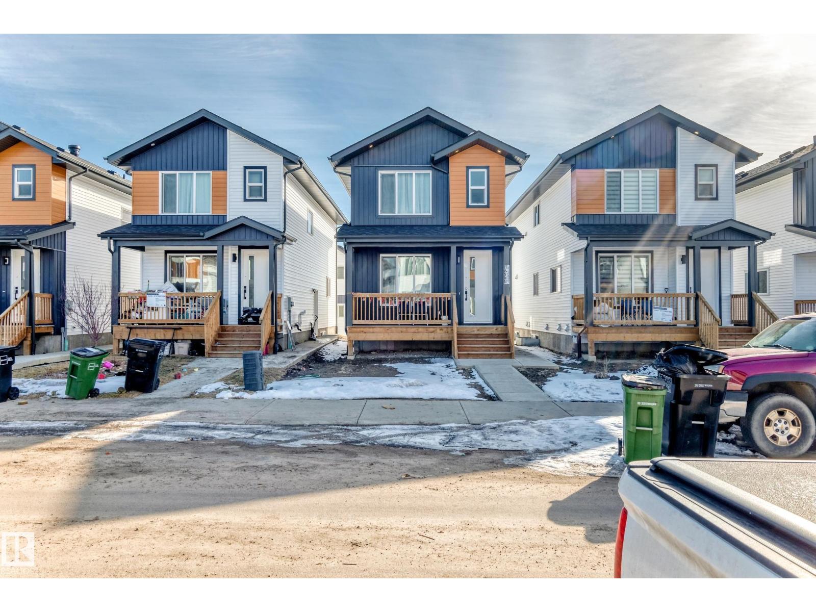 Additional image 2 of 12435 47 Street NW, Edmonton, AB, T5W5E5