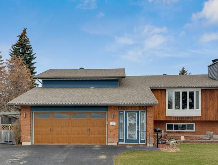 16 Markle Crescent, Red Deer, AB, T4R 1T1