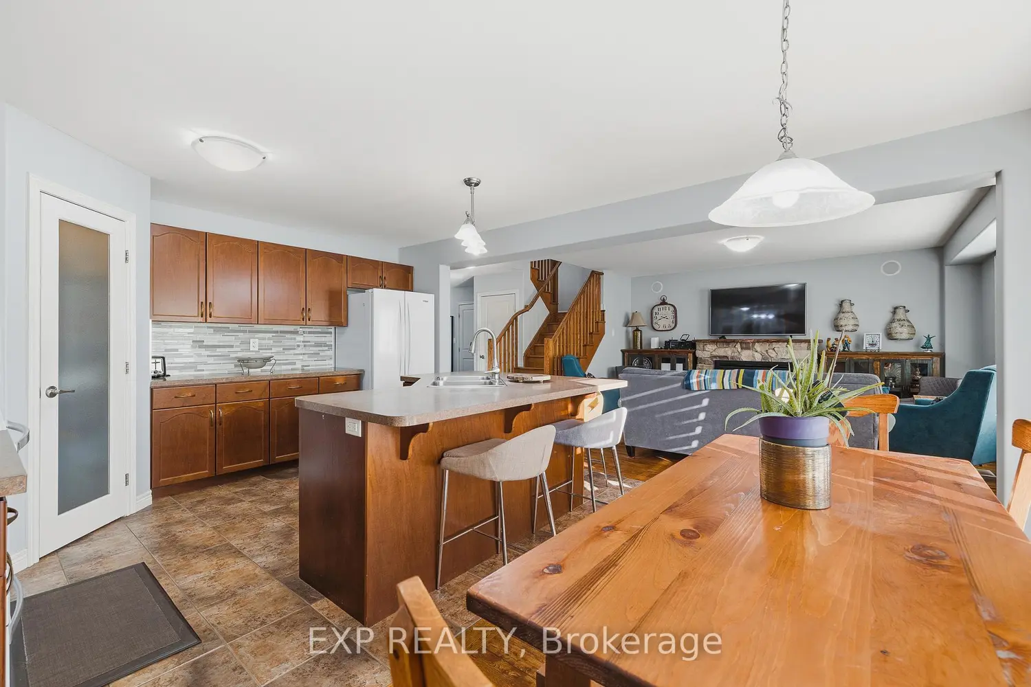 Additional image 2 of 23 Doon Creek Street