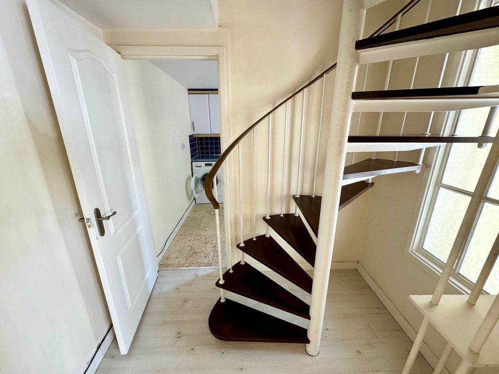 Additional image 7 of 2 bed cottage for saleDuhamel Cottage, St Helier JE2