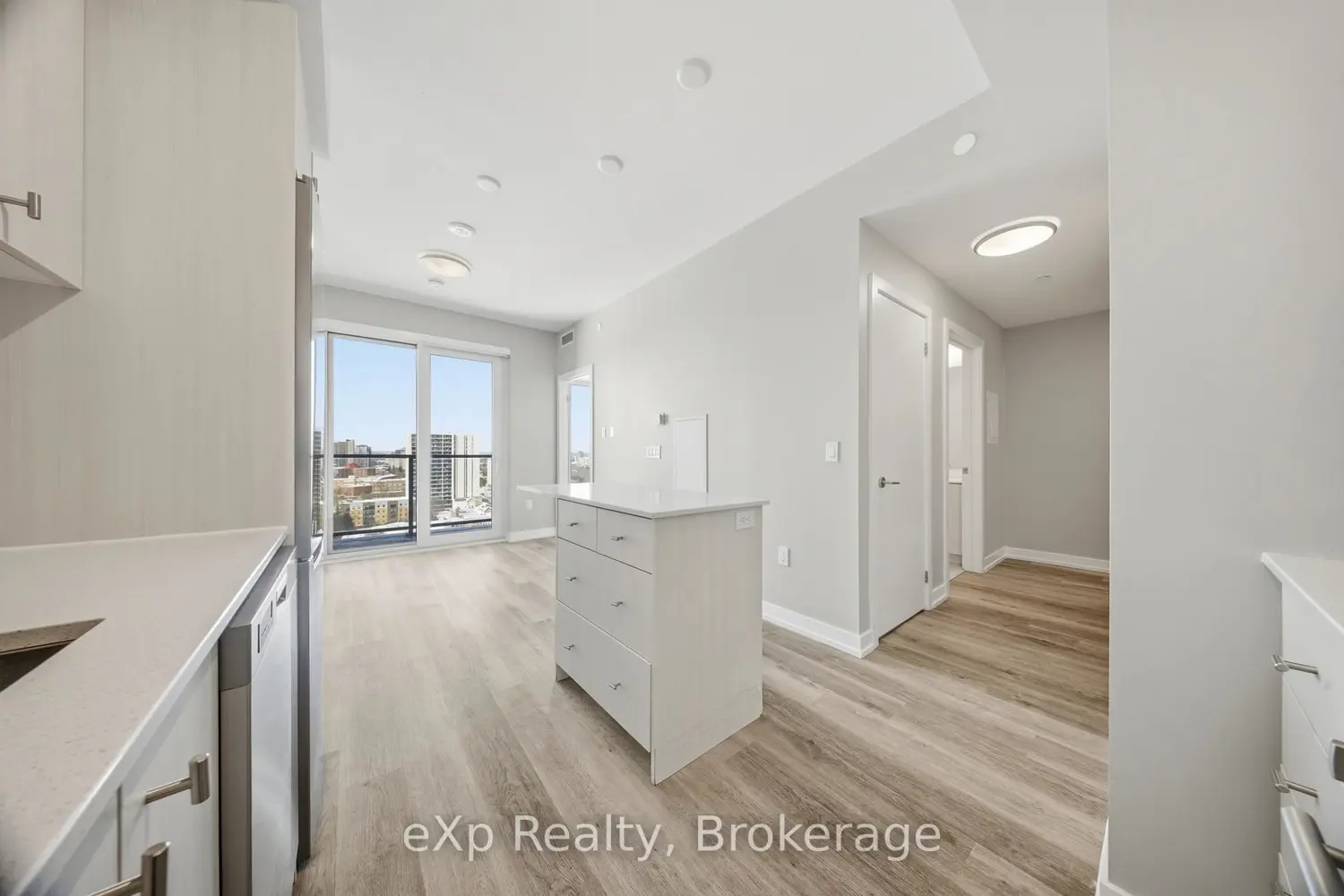 Additional image 13 of 15 Wellington Street 1810