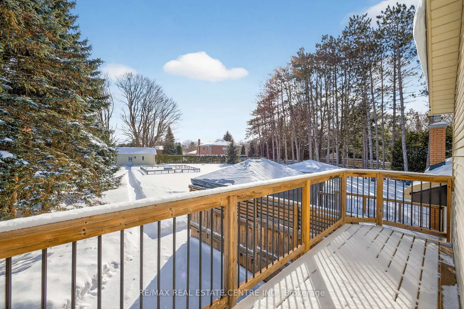 Additional image 12 of 28 Starrview Crescent