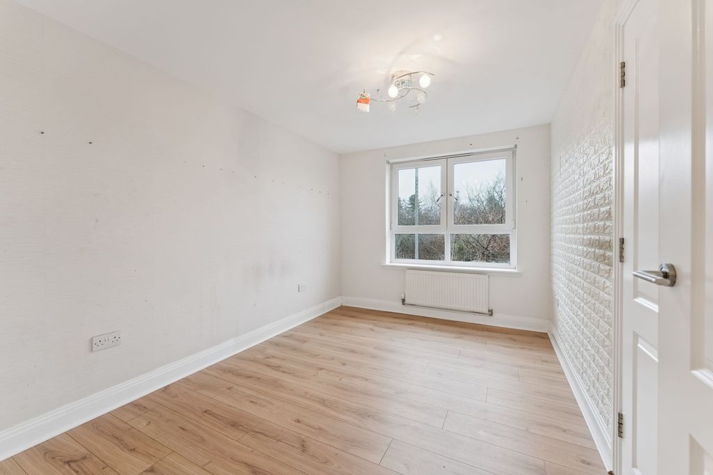 Additional image 10 of 2 bed flat for saleGreat Western Road, Flat 1/3, Old Drumchapel, Glasgow G15