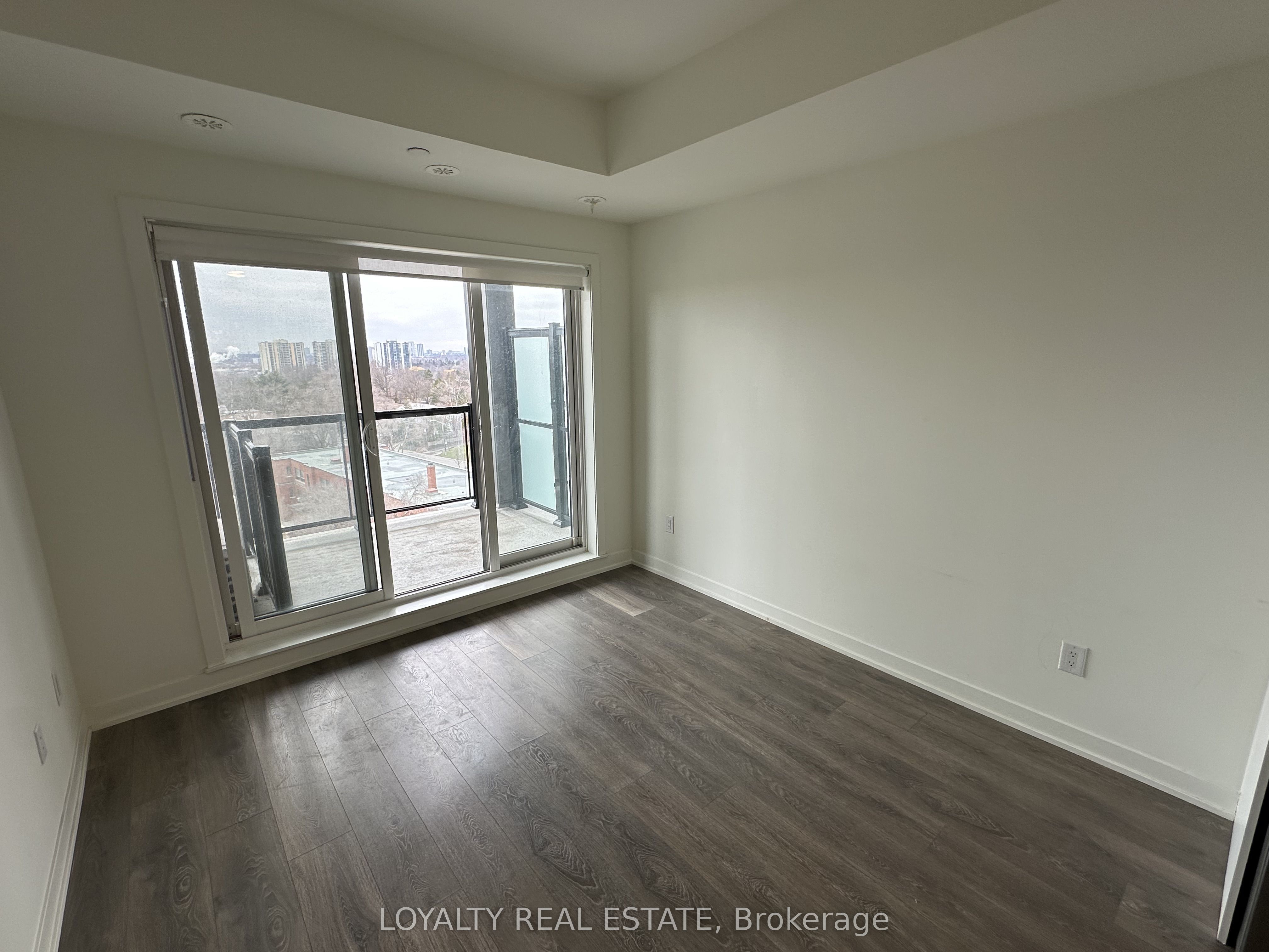 Additional image 4 of 614-165 Canon Jackson Drive, Toronto, ON, M6M 0C4
