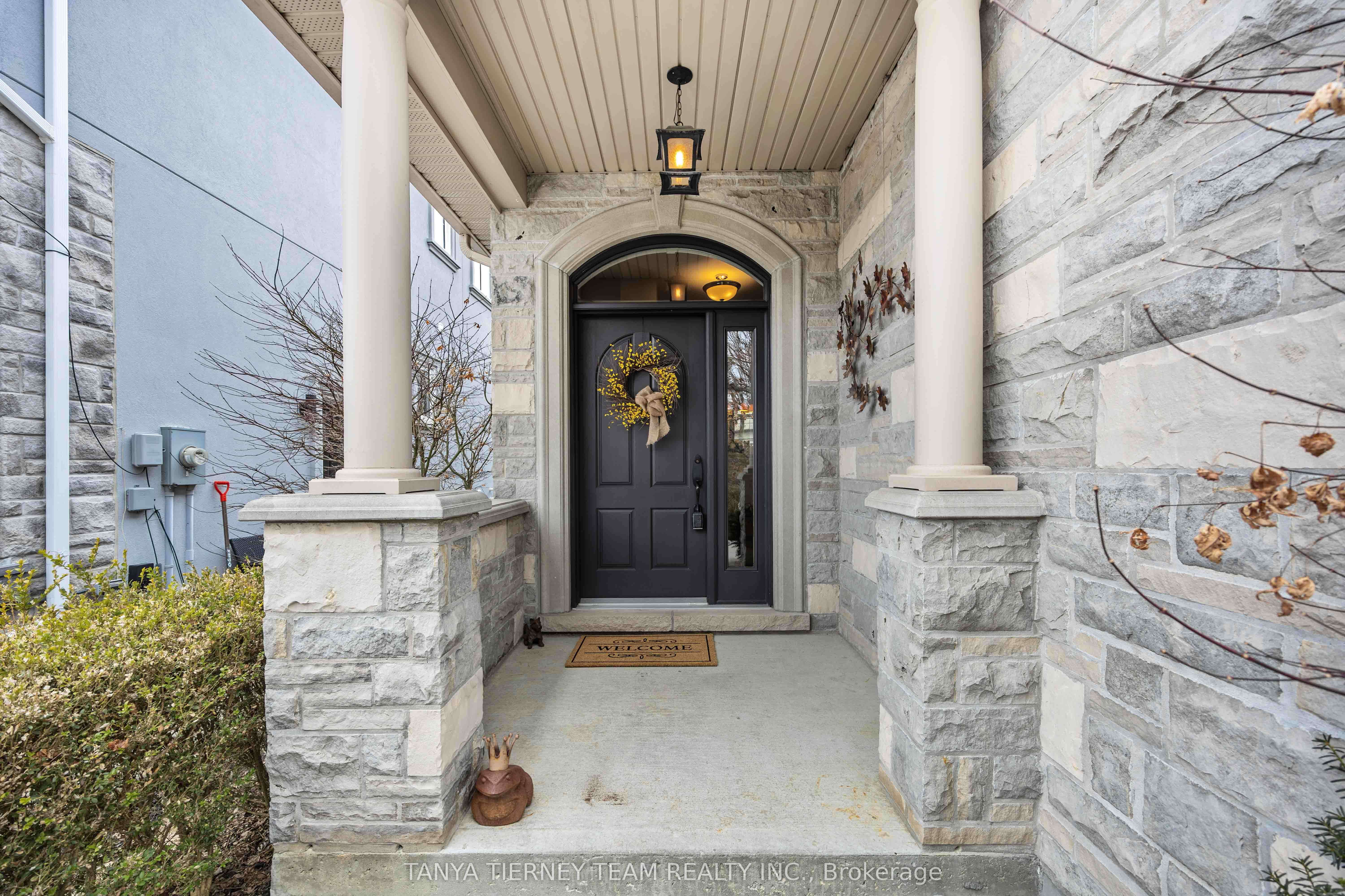 Additional image 3 of 5 Centre Street W, Whitby, ON, L1M 1C1