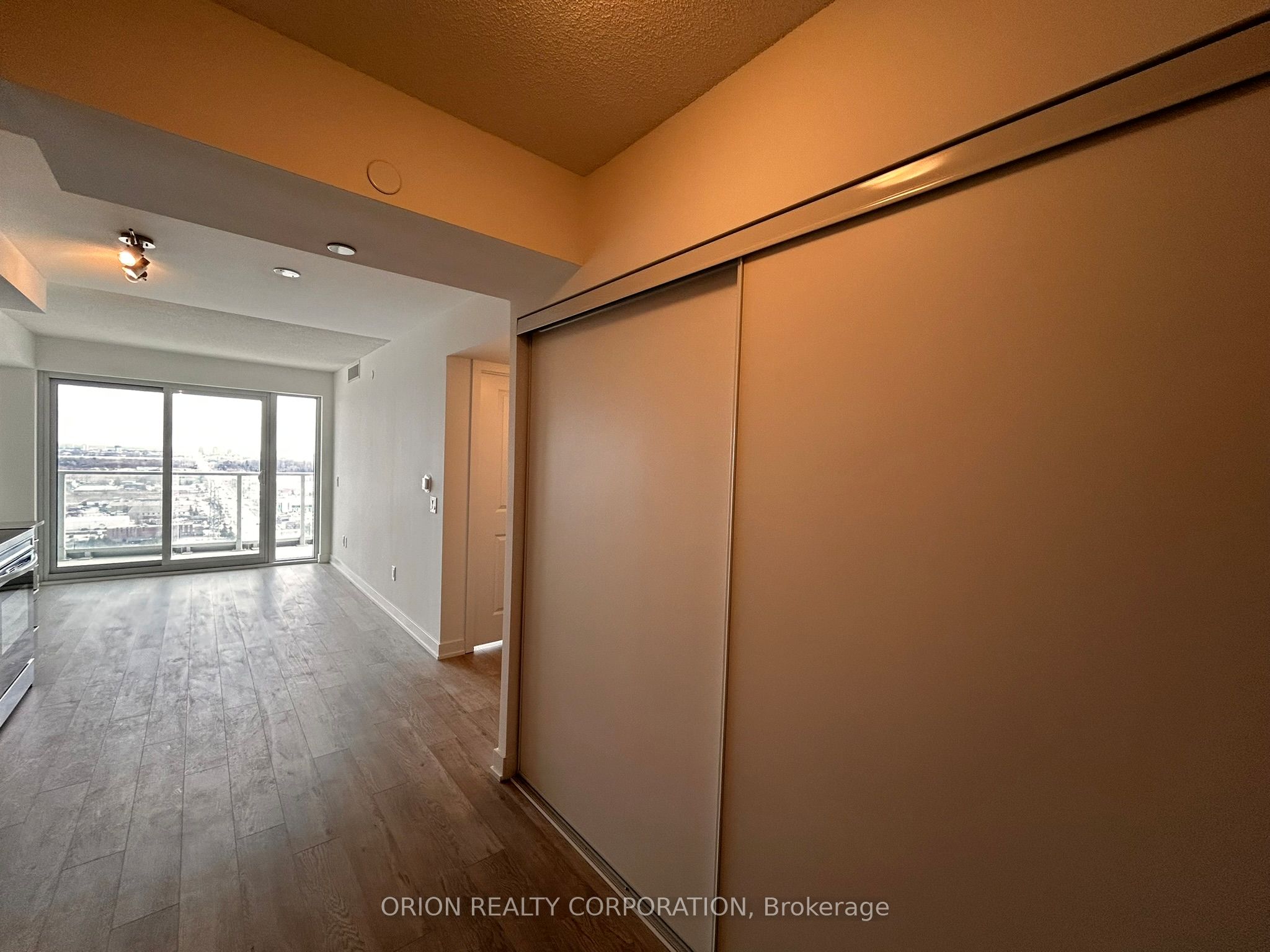 Additional image 2 of 2404-1010 Sandy Beach Road, Pickering, ON, L1W 0C7