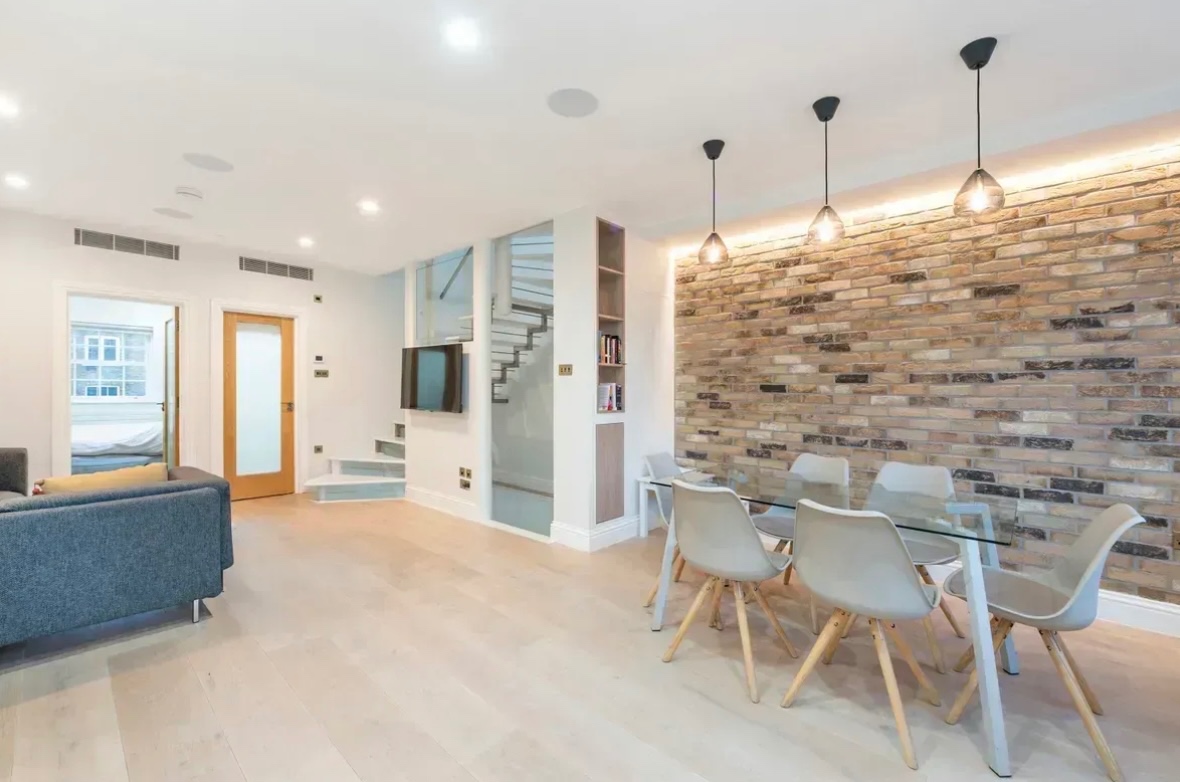 Additional image 8 of 3 Bed Flat, Windmill St, W1T, N1 7GU