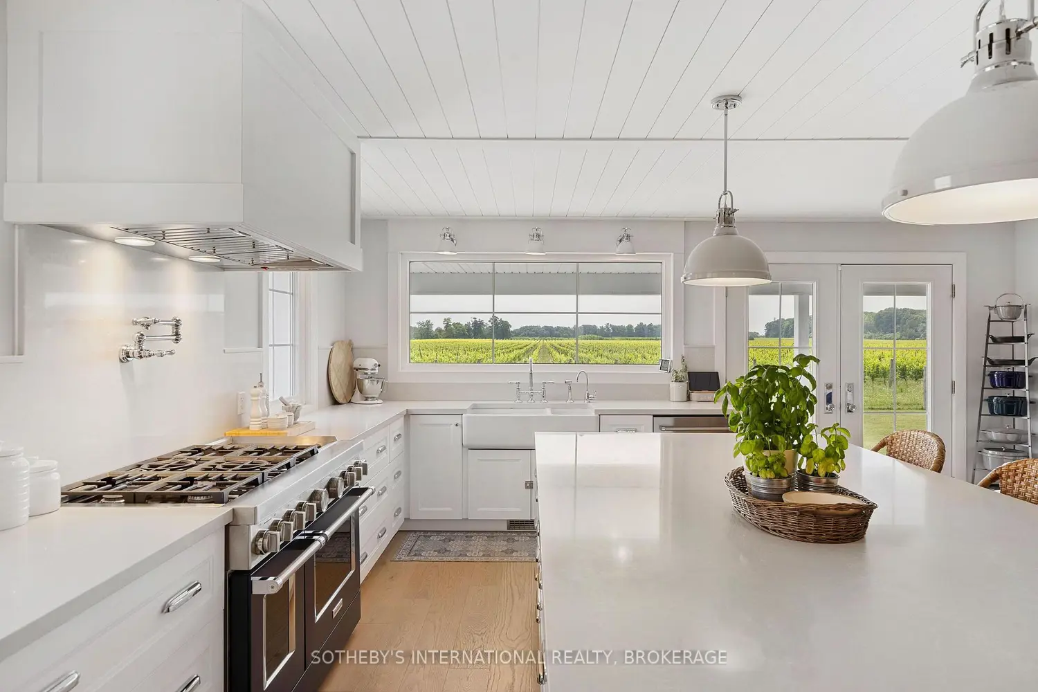 Additional image 8 of 1219 Lakeshore Road