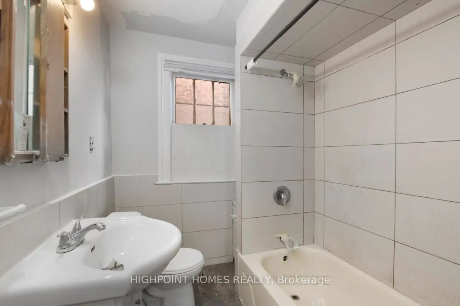 Additional image 17 of 329 Rankin Avenue