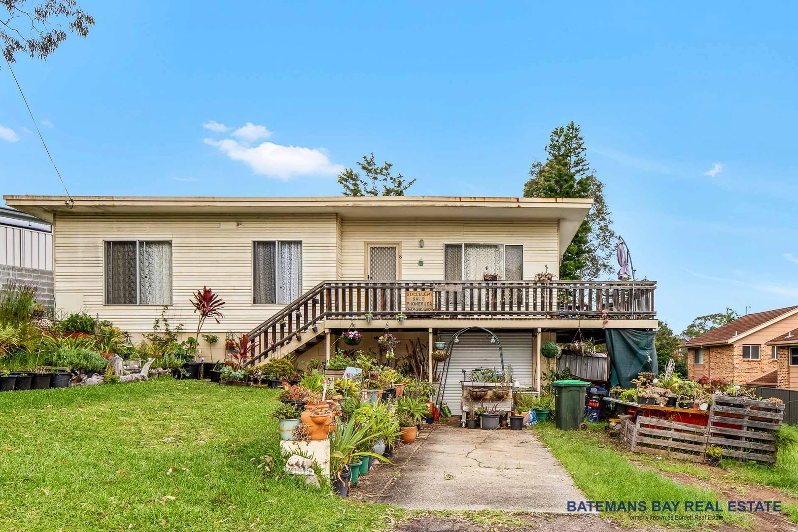 8 Crag Road, Batehaven NSW 2536