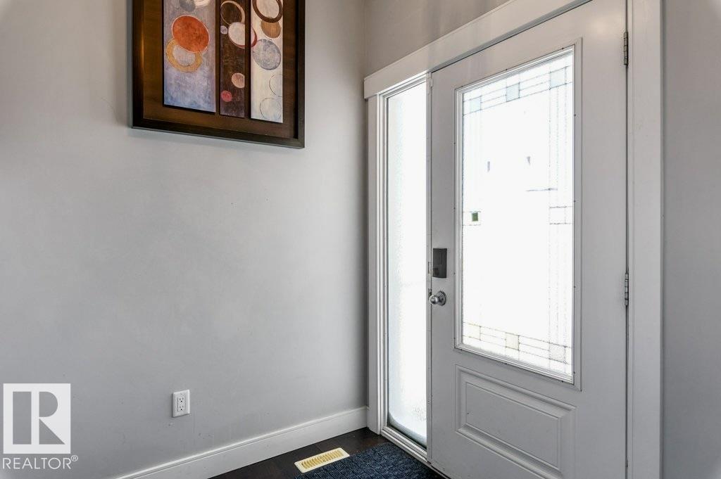 Additional image 3 of 4452 6 Street NW, Edmonton, AB, T6T0Z8