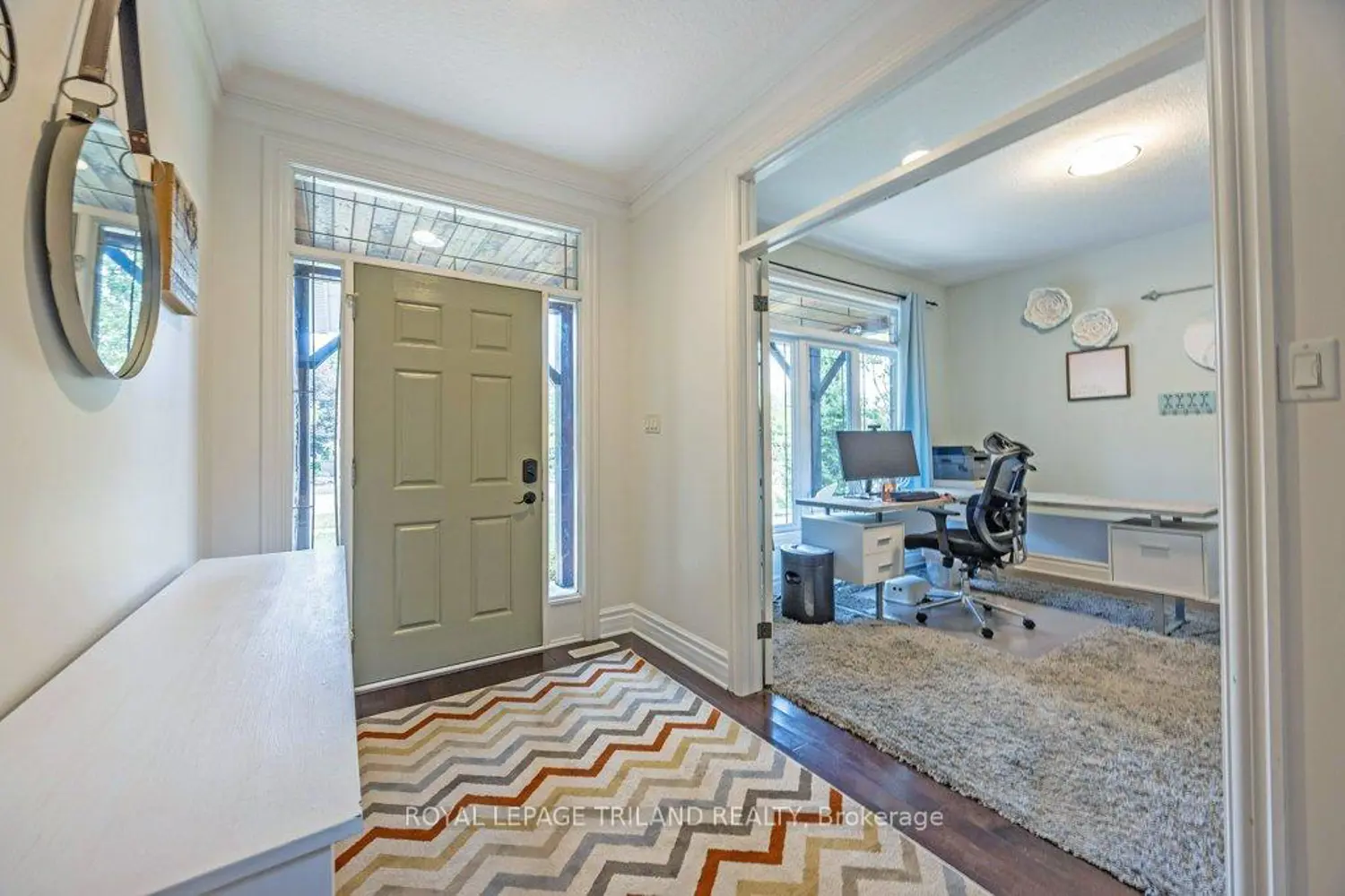 139 Skyline Avenue photo 3