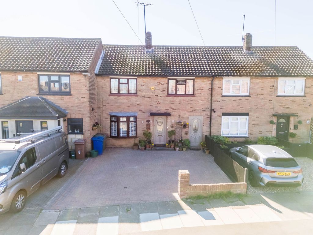 Additional image 2 of 3 bed terraced house for saleClaudian Way, Grays RM16