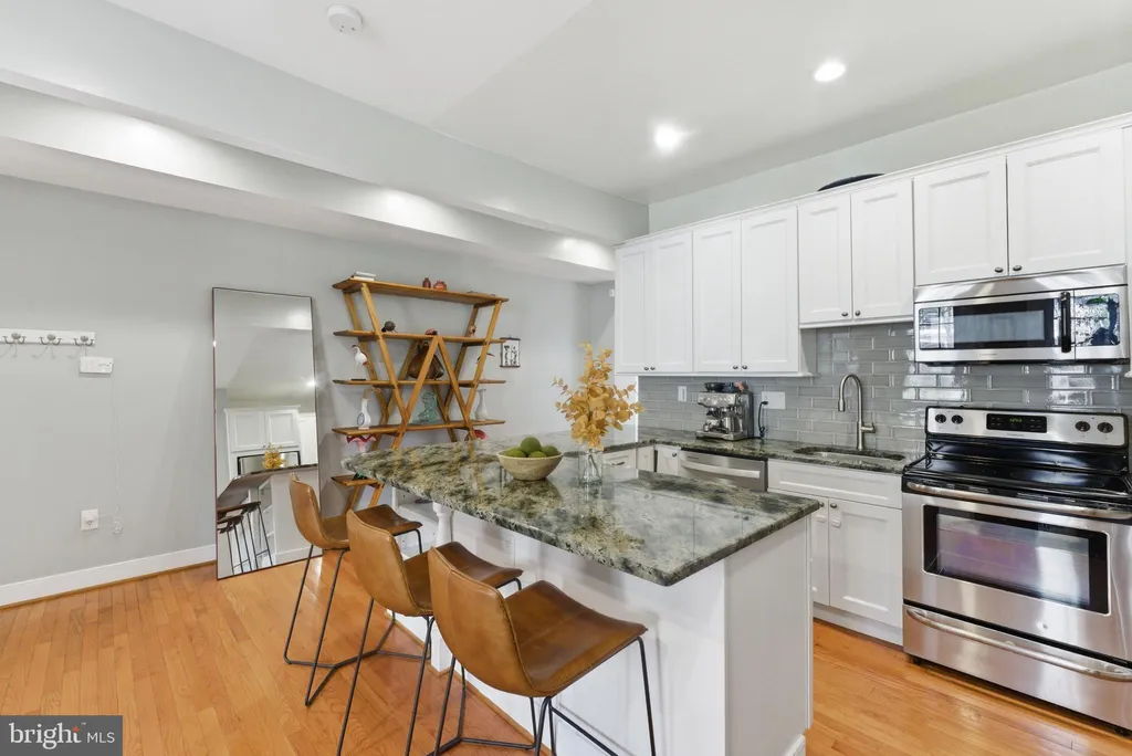 Additional image 12 of 1830 Lamont Street NW Unit 2, Washington, DC 20010