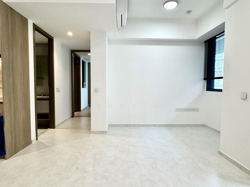 8 Slim Barracks Rise photo 5