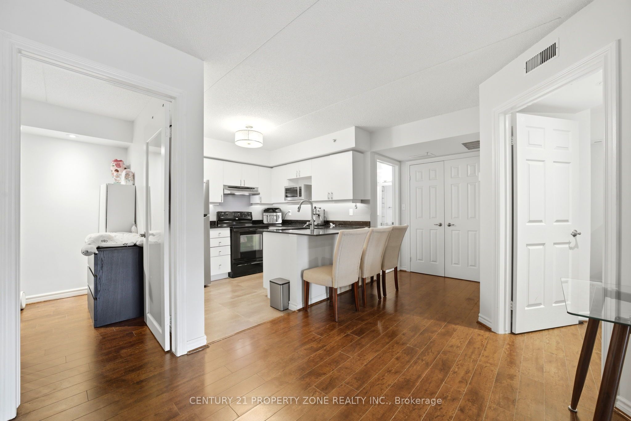Additional image 3 of 306 - 1440 Bishops Gate, Oakville, ON, L6M 4M9