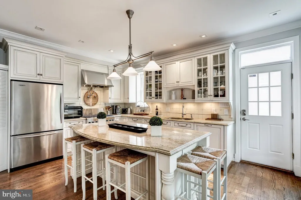 Additional image 6 of 2243 NW 40th Street NW, Washington, DC 20007