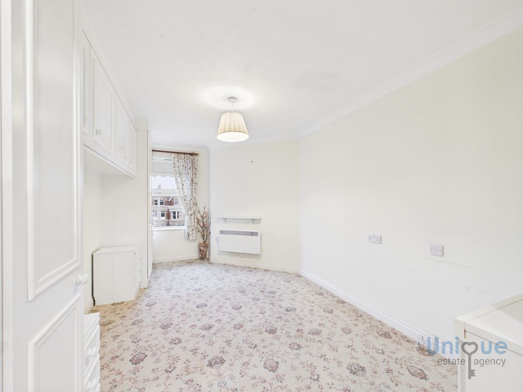 Additional image 7 of 2 bed flat for saleClifton Drive South, Lytham St. Annes FY8