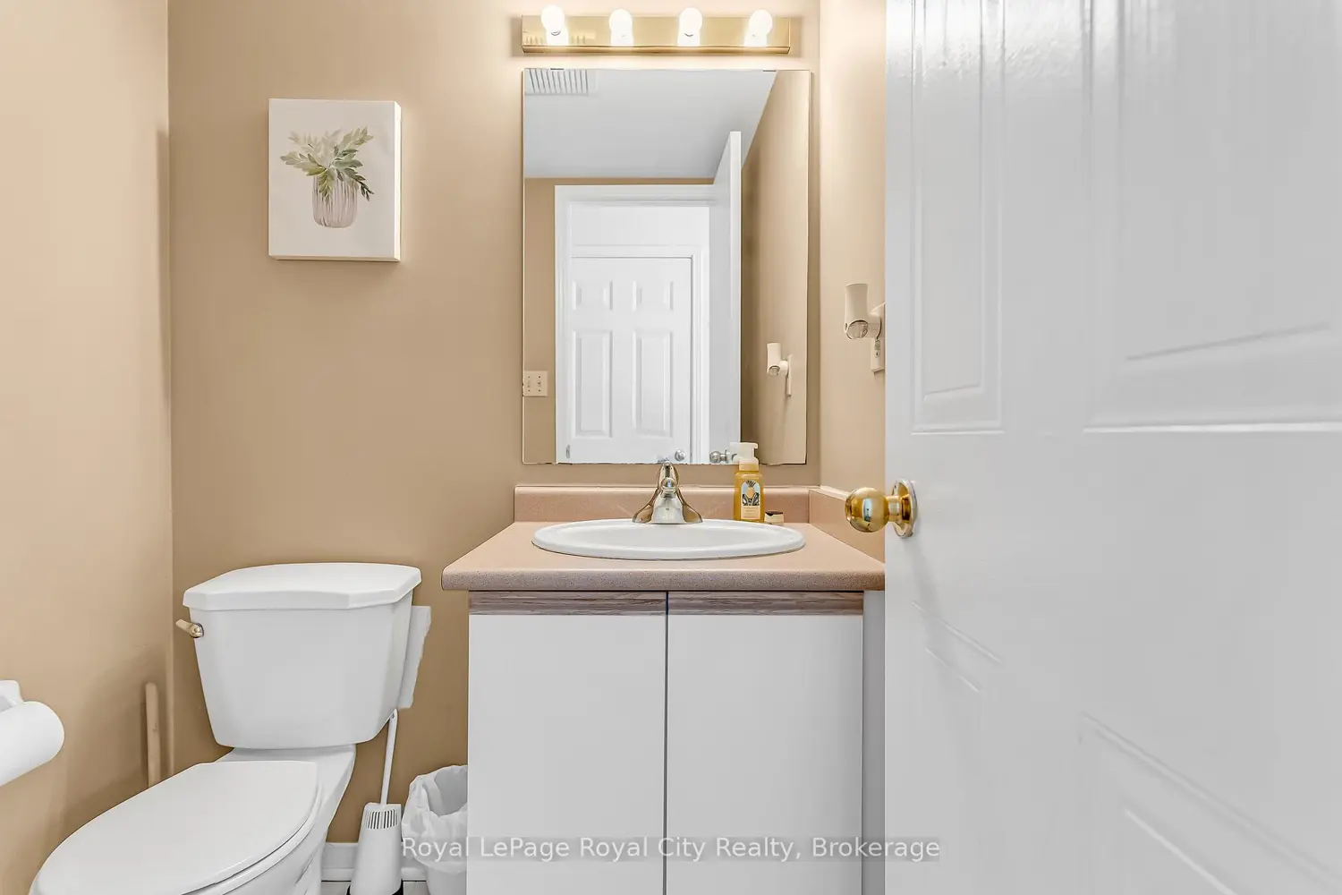 Additional image 3 of 302 College Avenue 44