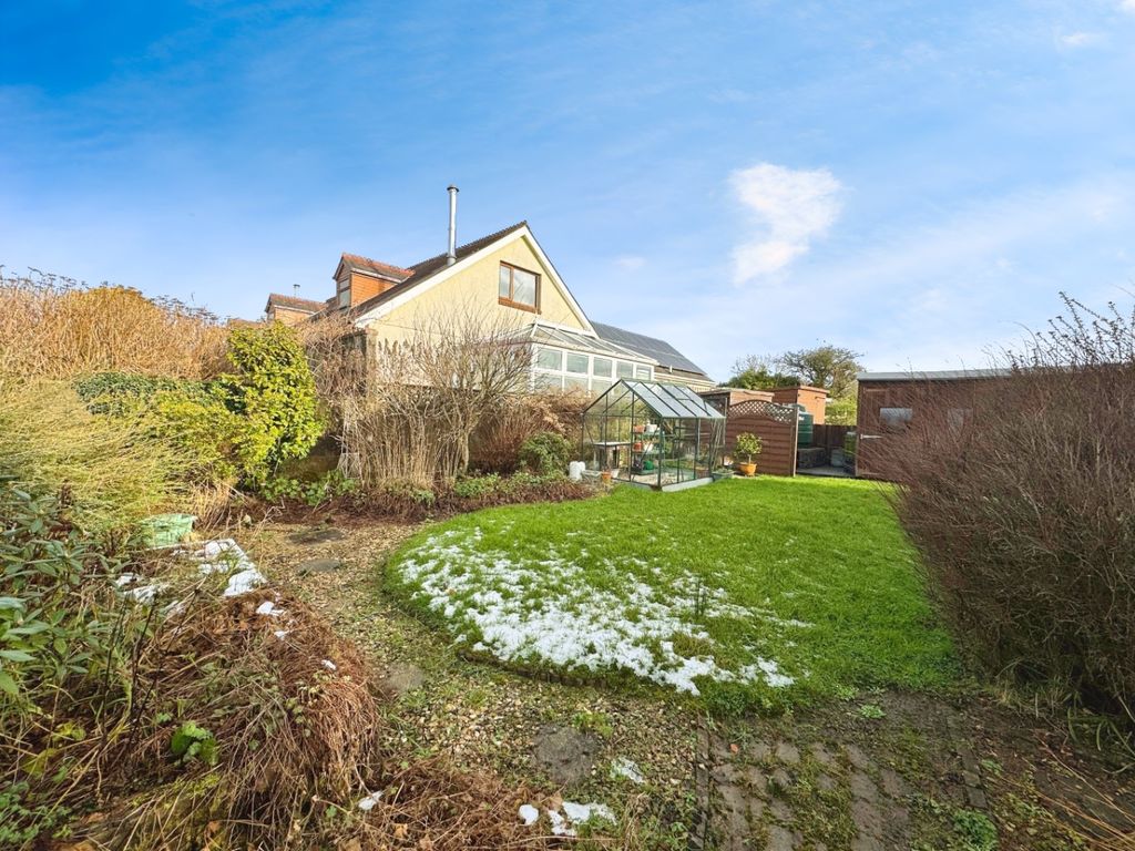 Additional image 24 of 3 bed detached bungalow for saleWaungoch, Upper Tumble, Llanelli, Carmarthenshire SA14