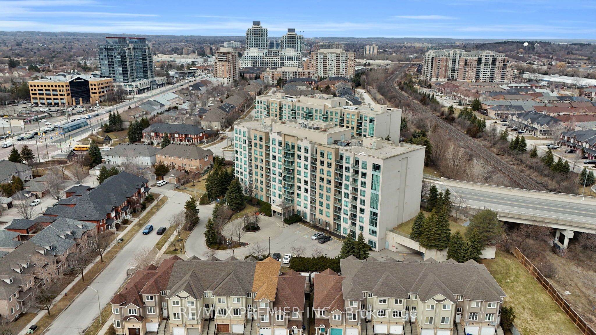Additional image 2 of 220-51 Baffin Court, Richmond Hill, ON, L4B 4P6