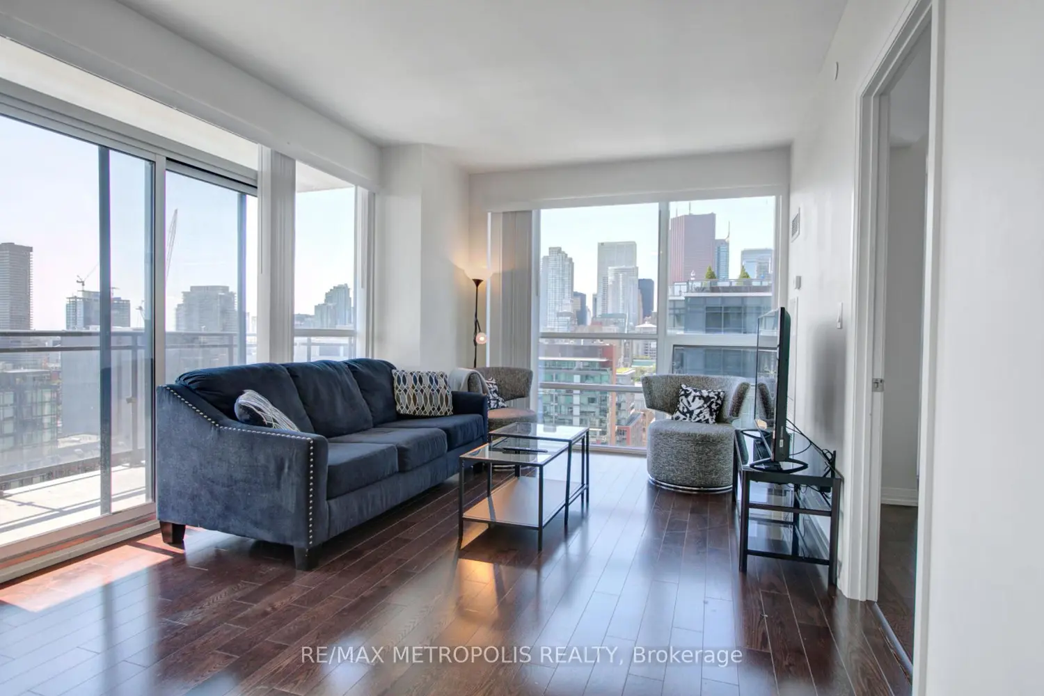 Additional image 2 of 460 Adelaide Street 2015