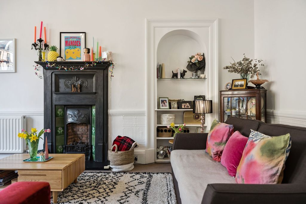 Additional image 6 of 3 bed flat for sale31 Glencairn Drive, Main Door, Pollokshields, Glasgow G41