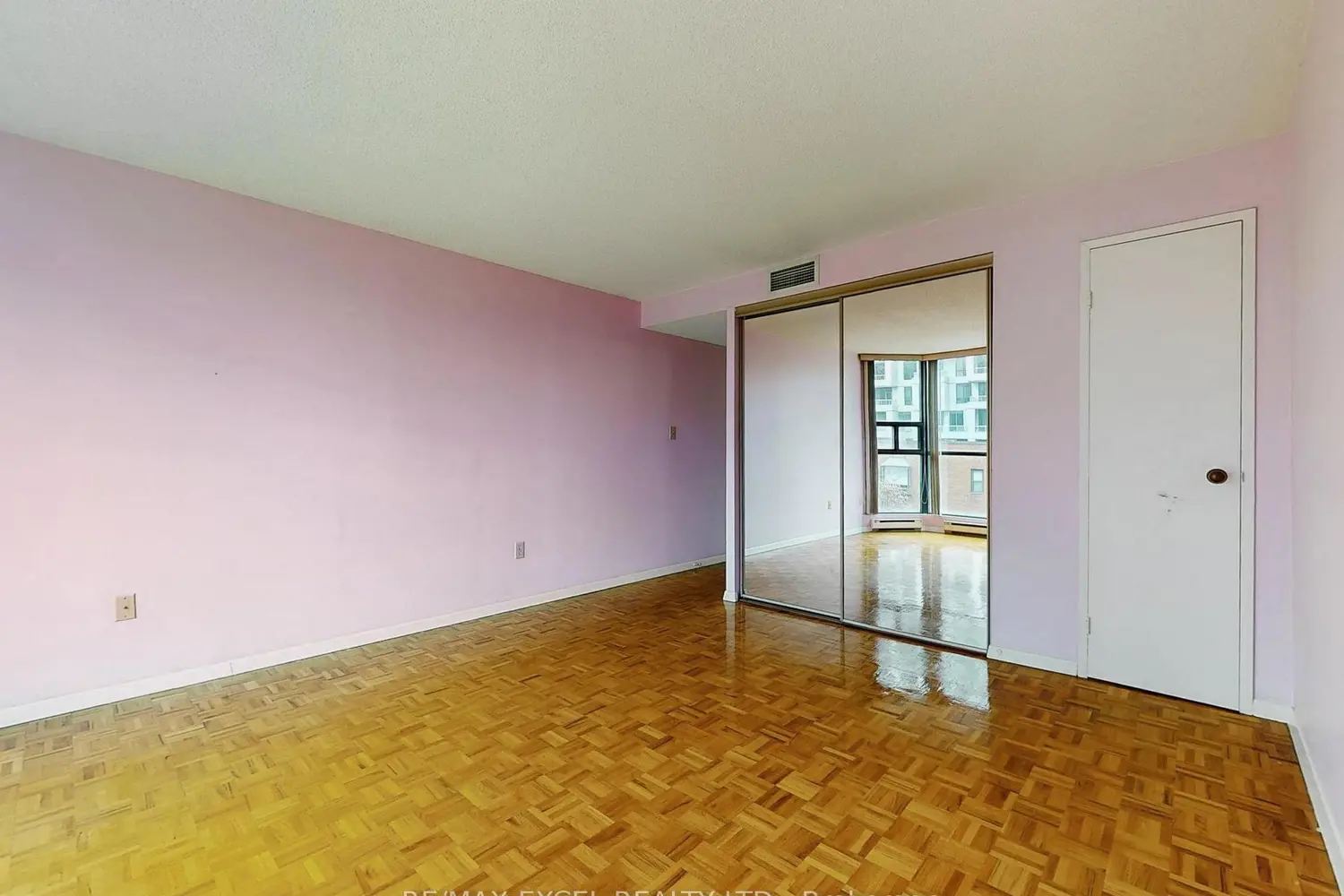 Additional image 9 of 188 Spadina Avenue 406