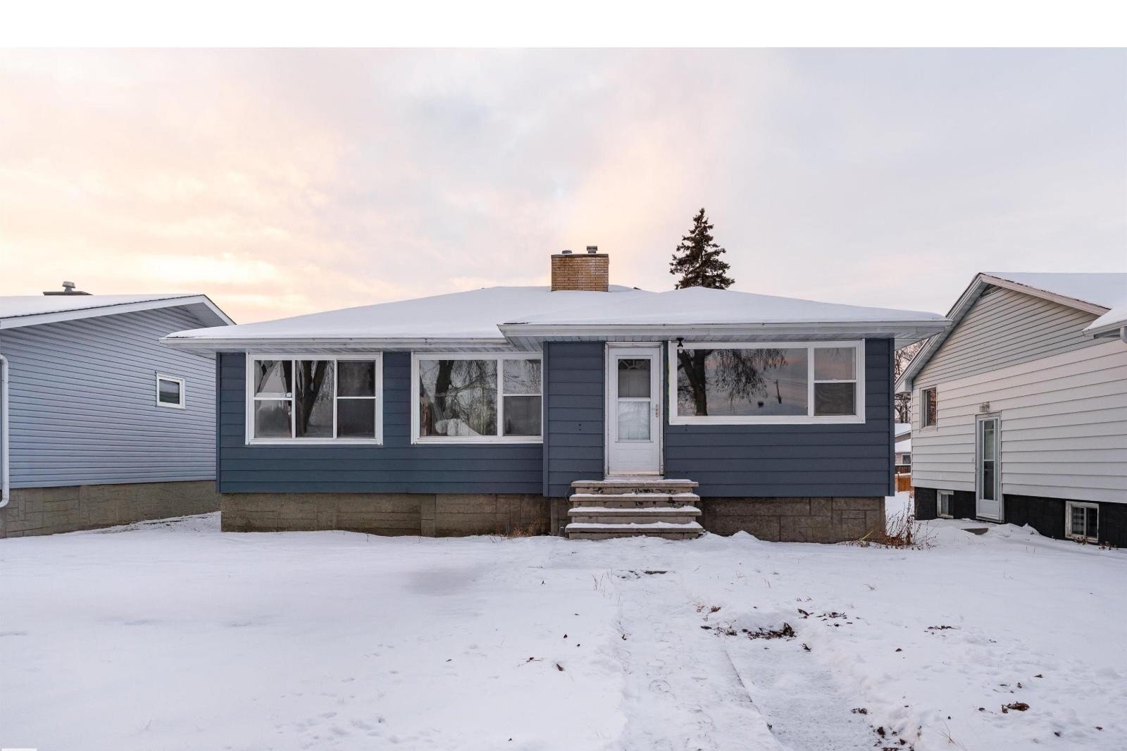 Additional image 8 of 12220 51 Street NW, Edmonton, AB, T5W3H2