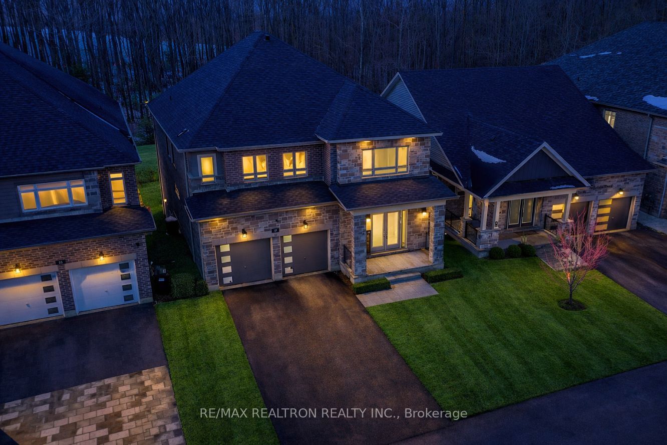 27 Franklin Trail, Barrie, ON, L9J 0J1