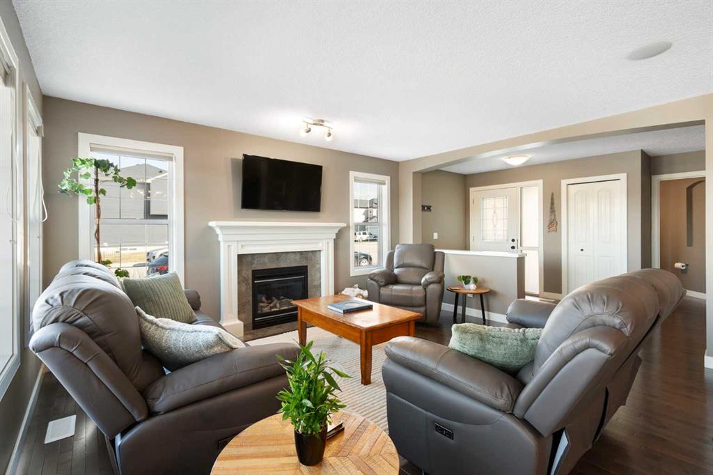 Additional image 5 of 5 Bridlecrest Court SW, Calgary, AB, T2Y5J3
