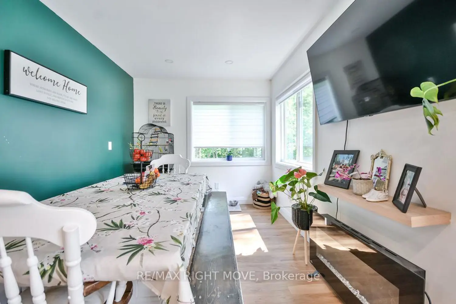 6896 Pentland Lane photo 3