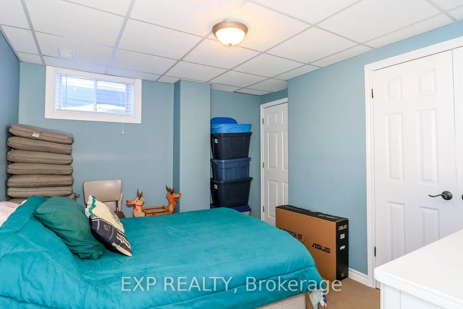 Additional image 13 of 40 Benjamin Lane