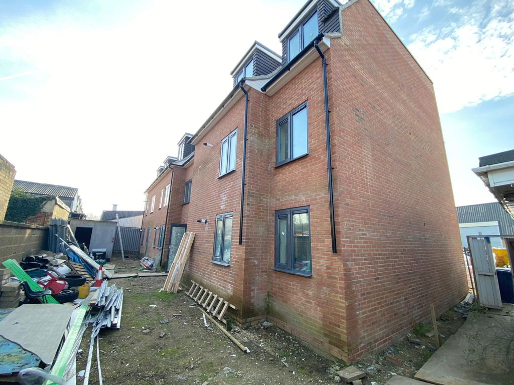 Additional image 2 of Land for saleEndsleigh Road, Southall UB2