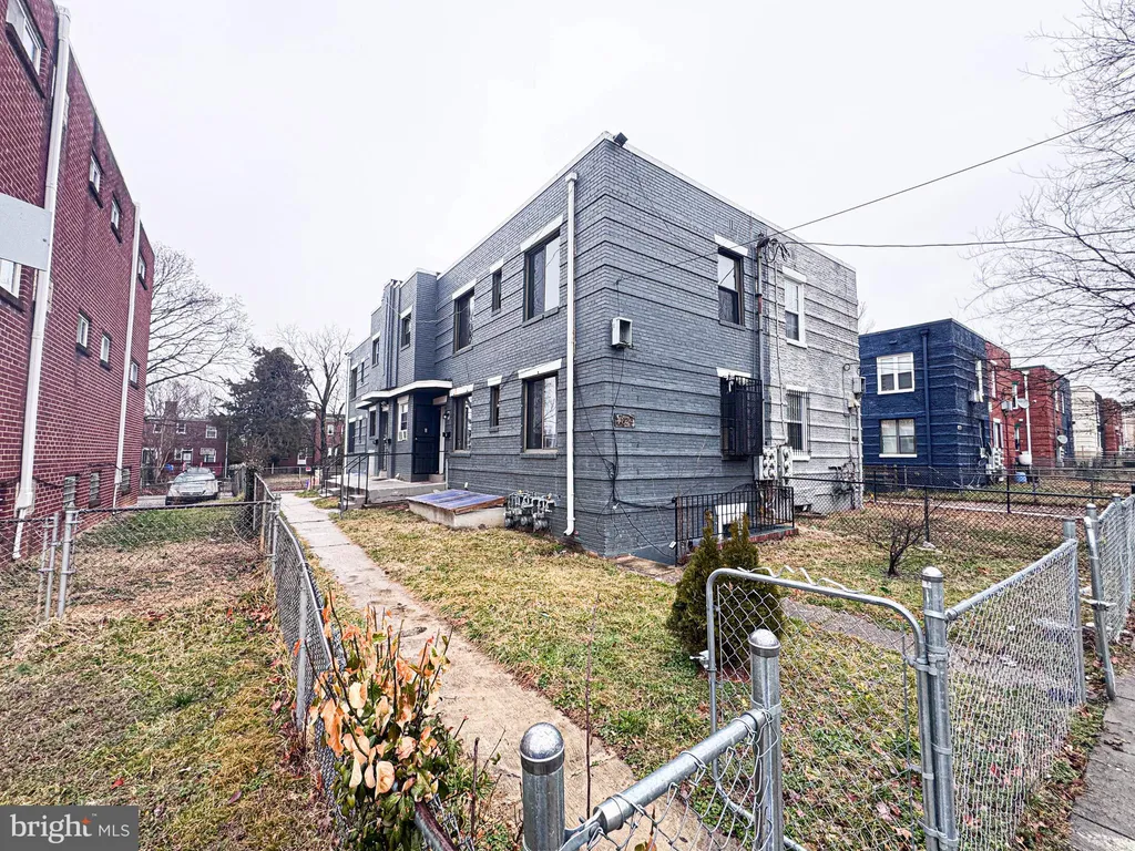 4630 Hillside Road SE, Washington, DC 20019