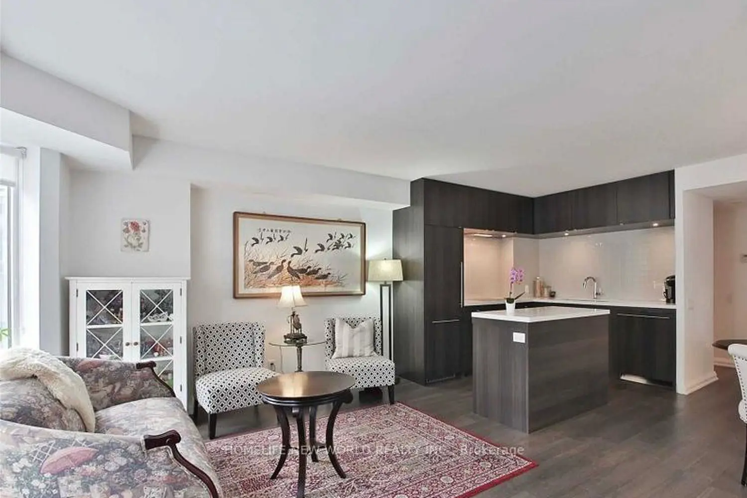 Additional image 6 of 155 Yorkville Avenue 2313