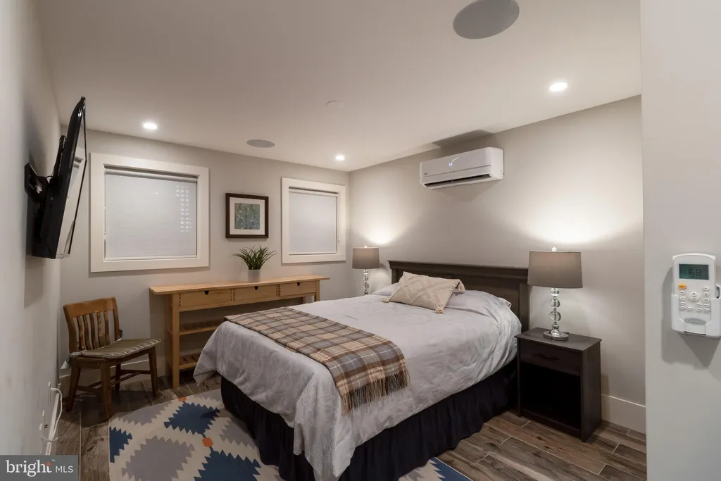 Additional image 16 of 4514 15th Street NW Unit B, Washington, DC 20011