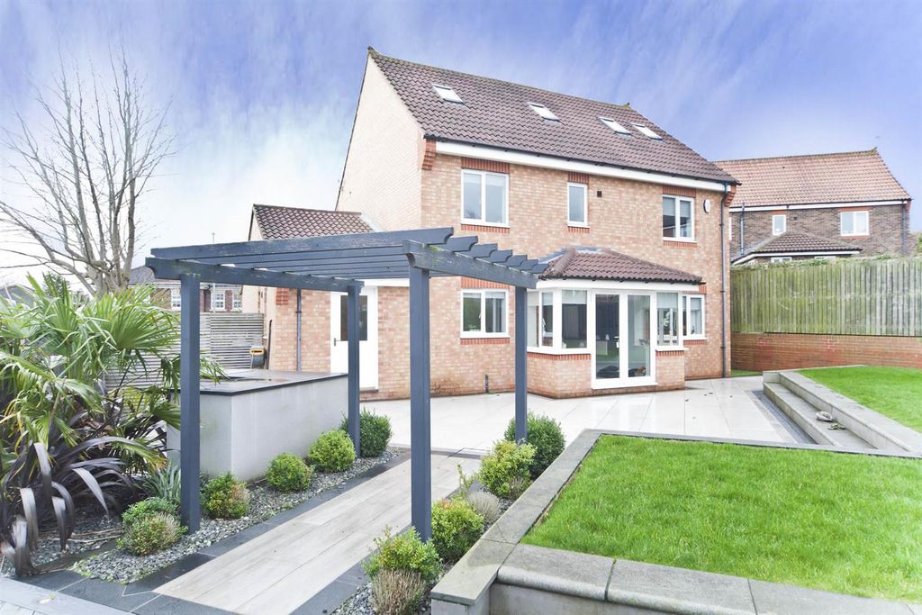 Additional image 31 of 6 bed detached house for saleKingfisher Close, Hartlepool TS26