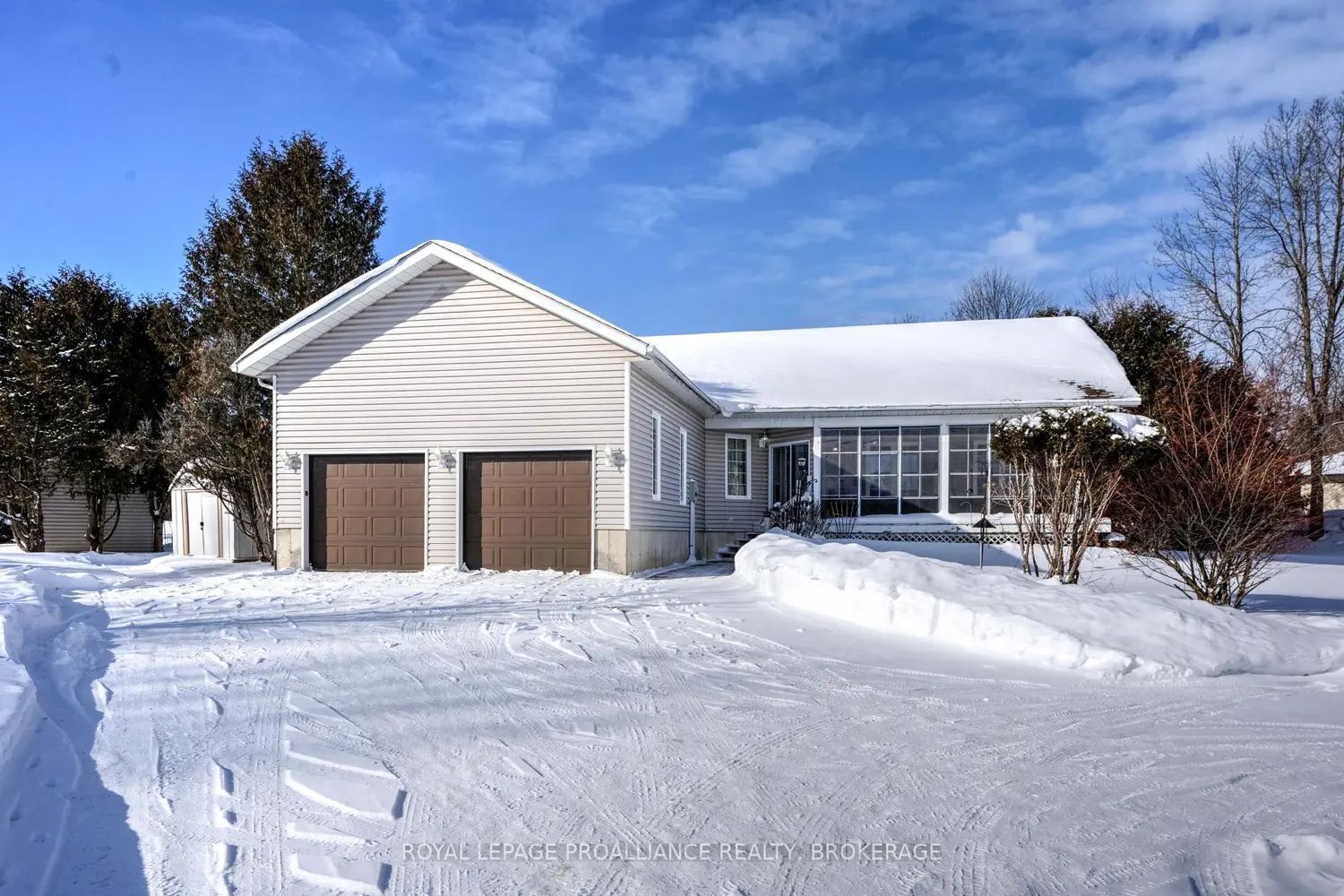 9727 Highway 42 photo 2